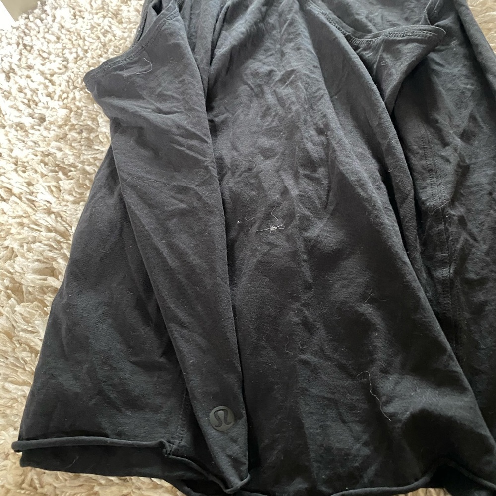 Lululemon black loose tank top cropped